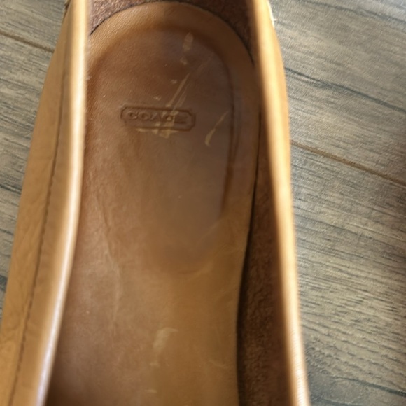 Shoes and free key chain from coach - Picture 5 of 11